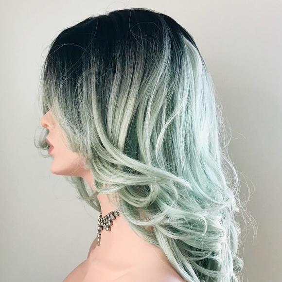 “Put On & Go” Ombre Pale Green 22” Premium Fiber Wig - Curling/Flat Iron Safe - Picture 5 of 8